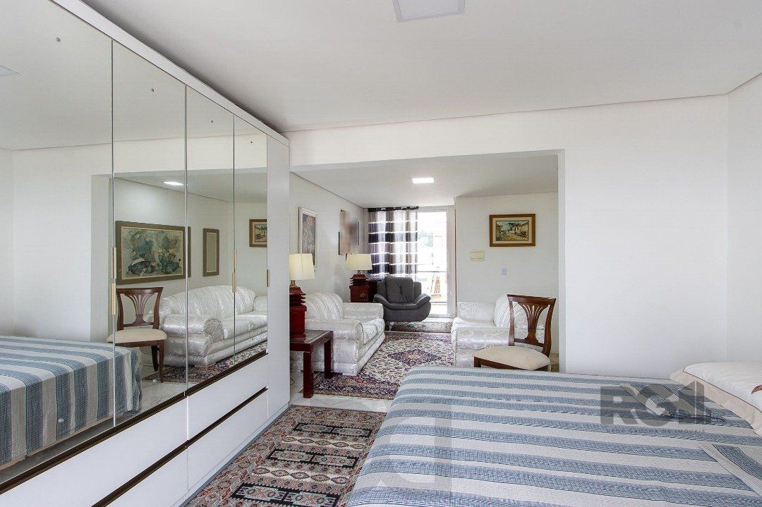 casa possui 3 suítes, 2 com closet — foto 43