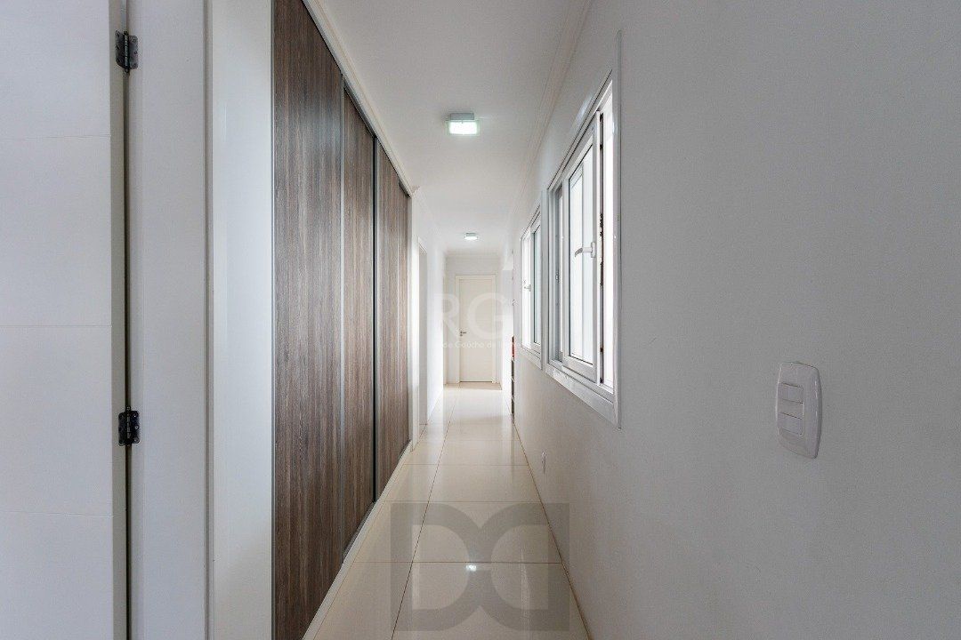 Casa para Venda - 377m², 4 dormitórios, sendo 3 suites, 3 vagas - Guarujá — foto 42