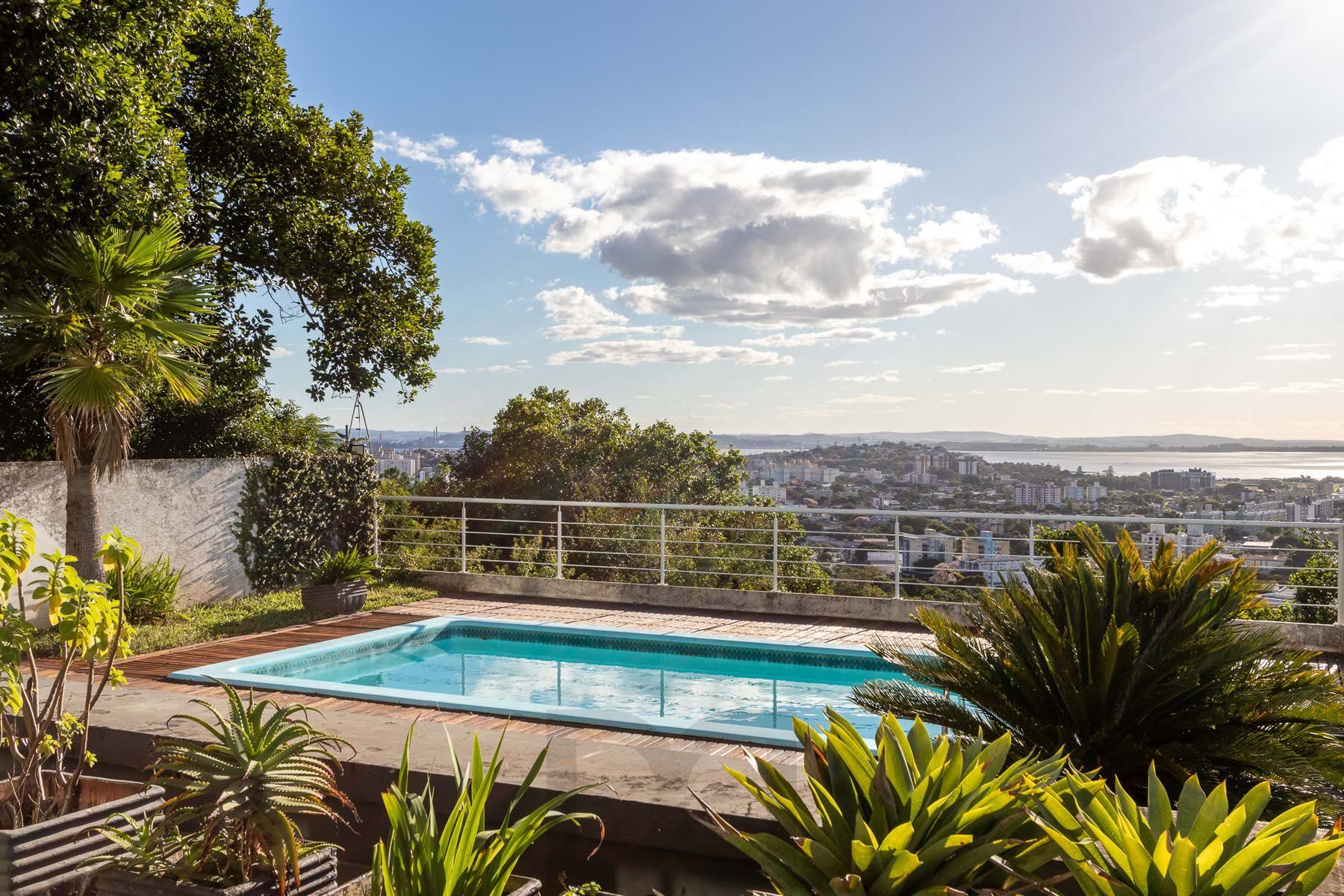 Casa para Venda - 470m², 3 dormitórios, sendo 1 suites, 6 vagas - Nonoai — foto 55