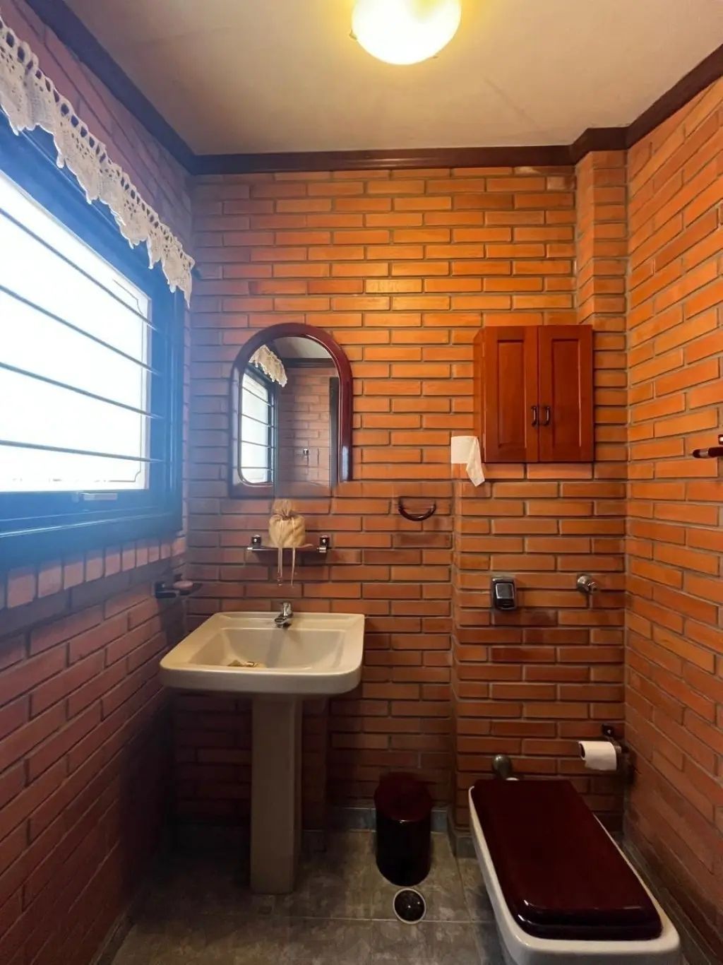 Casa com 4 quartos e 2 lareiras no bairro Belém Velho — foto 31