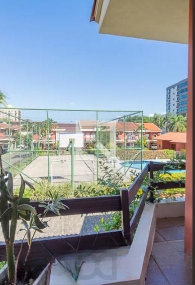 Linda casa com 3 dormitórios, sendo 1 Suíte, Sala Ampla no Condomínio de Ótima Localização — foto 31