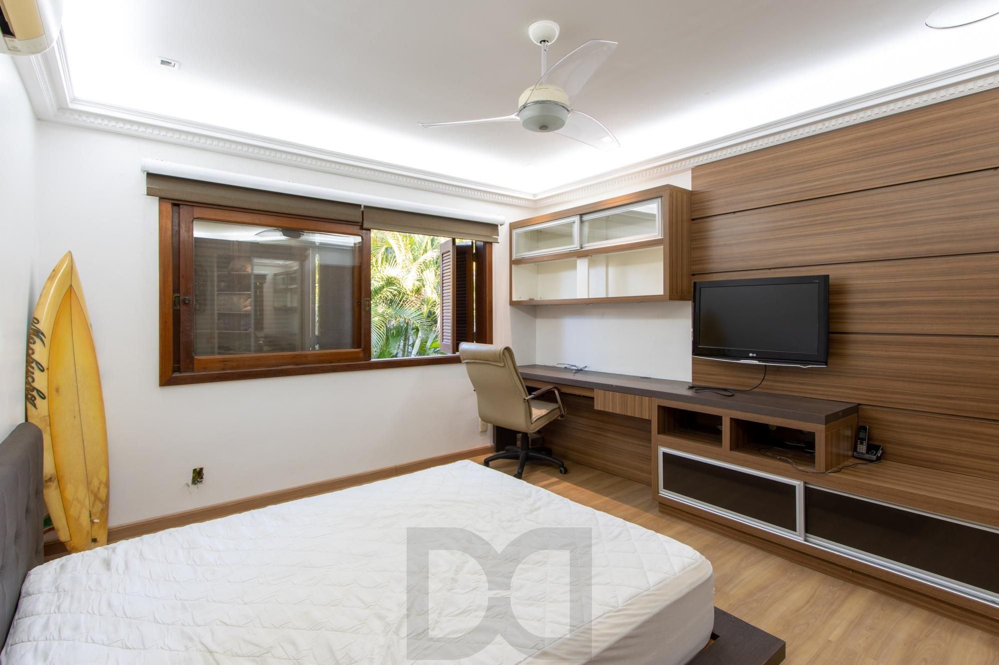 Excelente Casa em Condominio Fechado com 440,60m Dormitórios, sendo 2 Suítess — foto 72