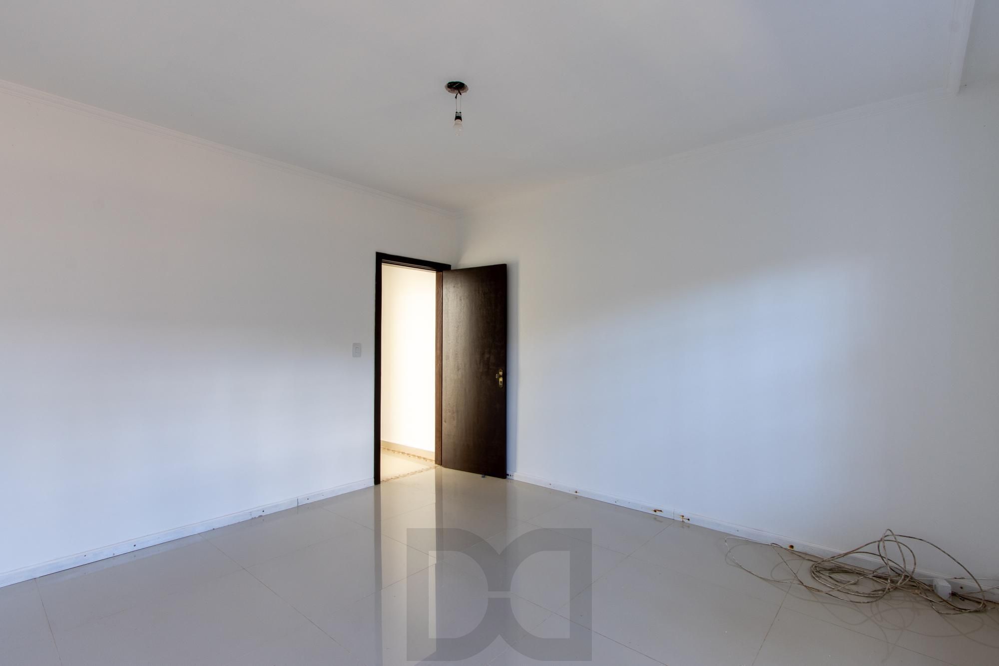 Casa Residencial à Venda no Bairro Guarujá, Porto Alegre, RS — foto 34
