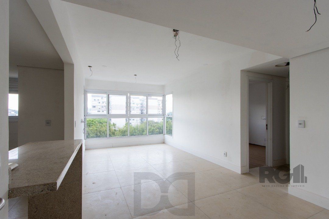 Apartamento para Venda - 71m², 2 dormitórios, sendo 1 suites, 2 vagas - Camaquã — foto 1