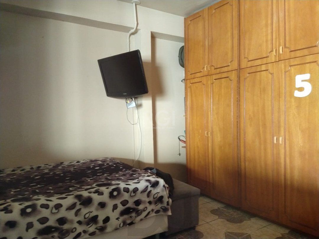 Casa para Venda - 322.4m², 2 dormitórios, 7 vagas - Cristal — foto 8