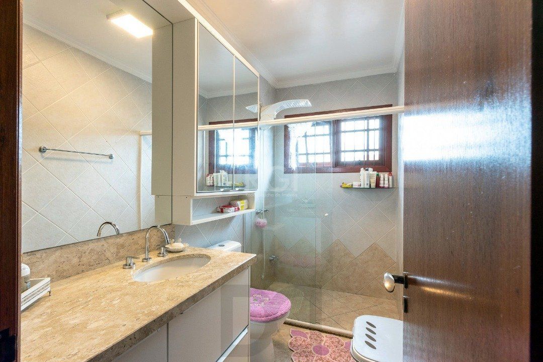 Casa para Venda - 293.76m², 3 dormitórios, sendo 1 suites, 6 vagas - Guarujá — foto 42