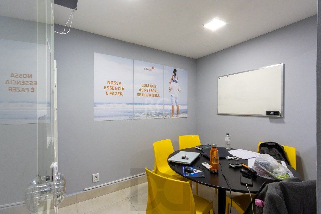 Sala em andar inteiro com 157,44 privativos — foto 18