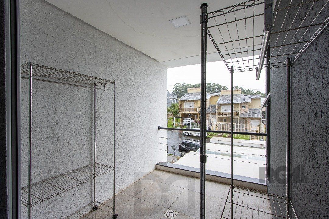 casa possui 3 suítes, 2 com closet — foto 35