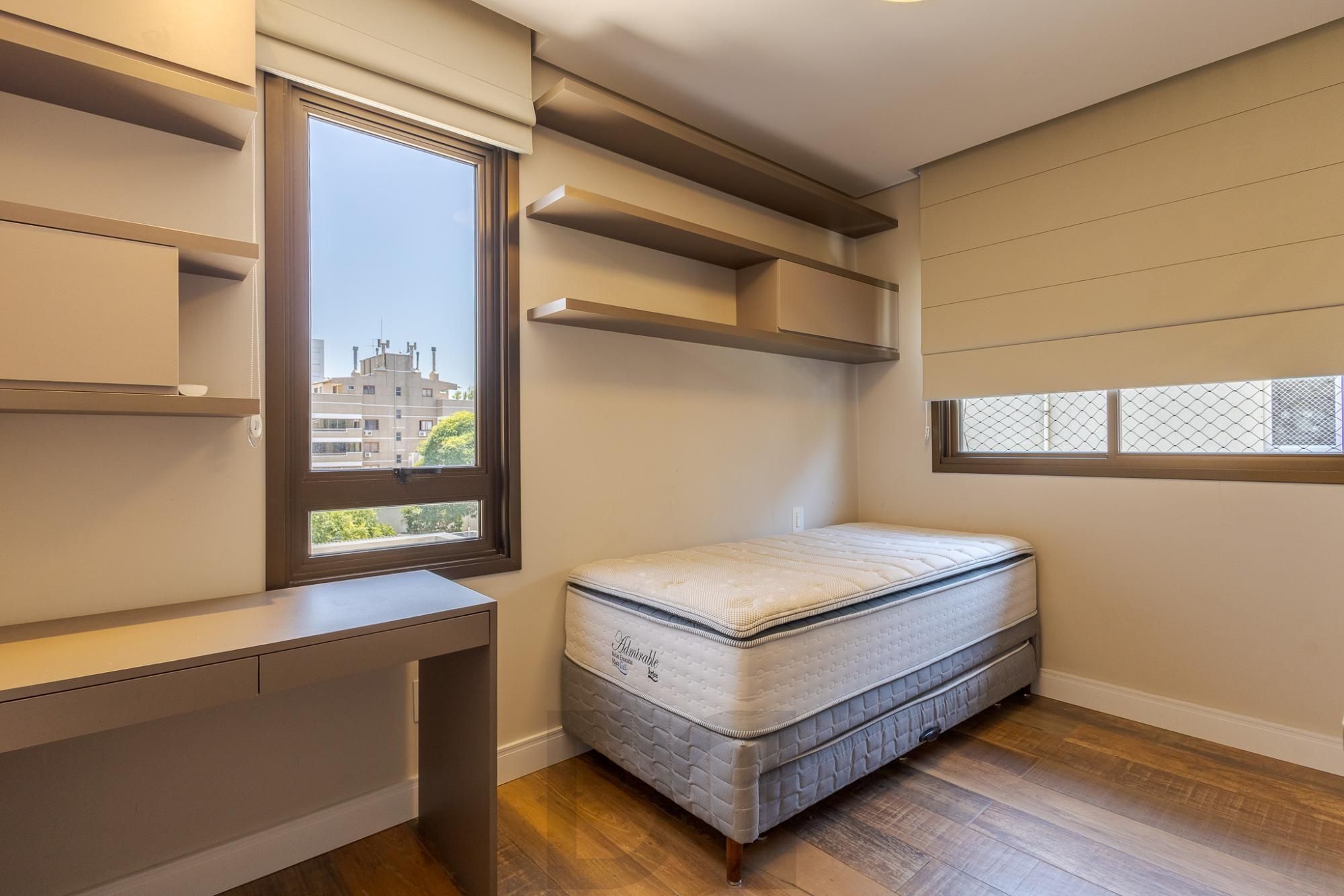 Apartamento 2 dormitórios no Petrópolis — foto 29