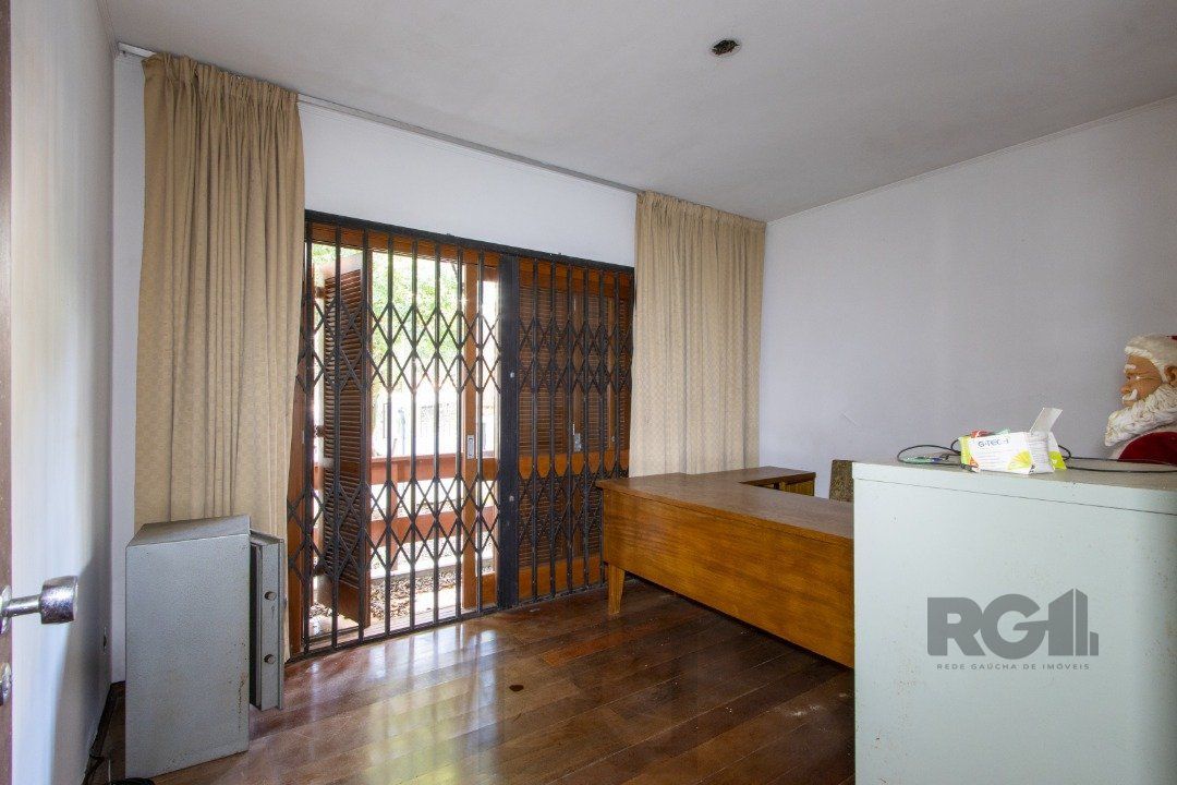 Casa para Venda - 361.95m², 4 dormitórios, sendo 2 suites, 3 vagas - Nonoai — foto 20