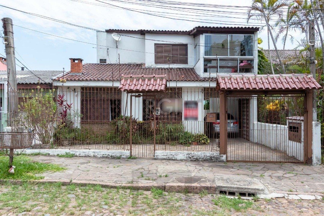 Casa para Venda - 149.99m², 6 dormitórios, sendo 2 suites, Nonoai — foto 1