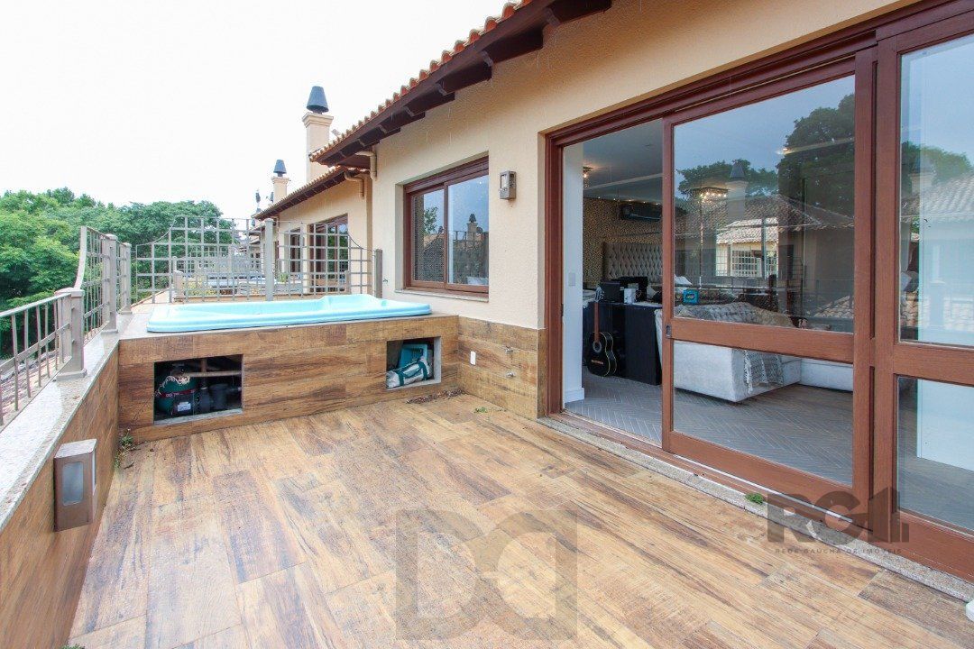 Casa com 327m² de área privativa, oferecendo 3 dormitórios, sendo 3 suítes — foto 44