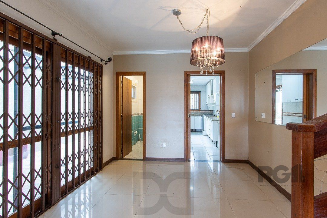 Casa de alvenaria, 3 dormitórios, 1 suíte e pátio com piscina, bairro Espírito Santo. — foto 10