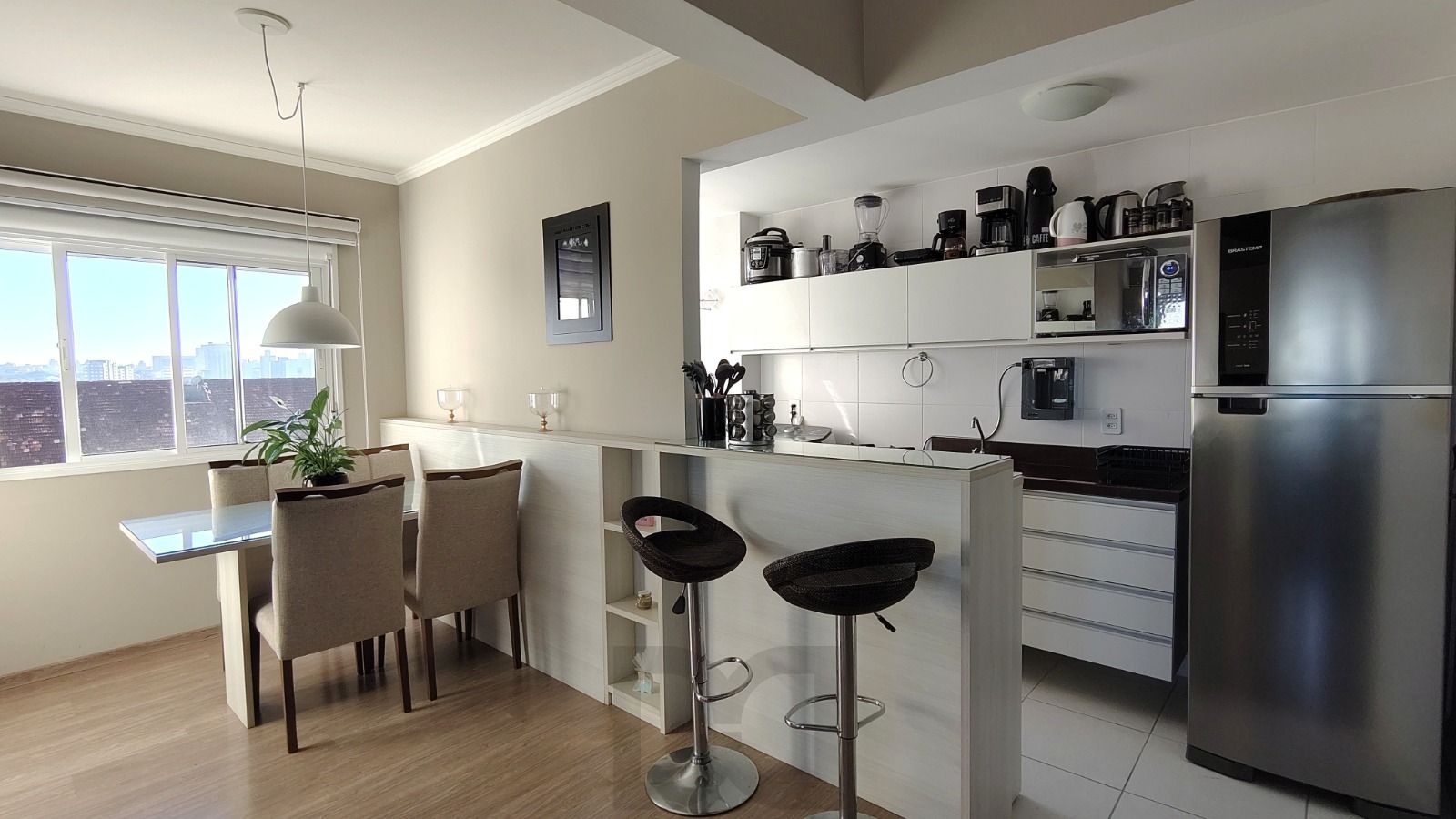 Apartamento de 2 dormitórios, 1 vaga, no bairro São José. — foto 9