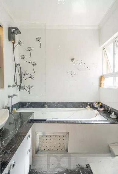Linda casa com 3 dormitórios, sendo 1 Suíte, Sala Ampla no Condomínio de Ótima Localização — foto 21