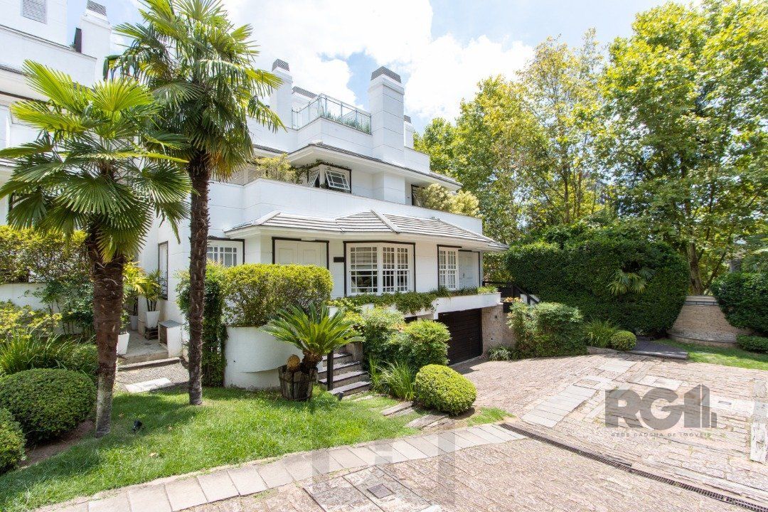 Casa em condominio, mobiliada com 741m² privativos , com 3 suítes- master — foto 1