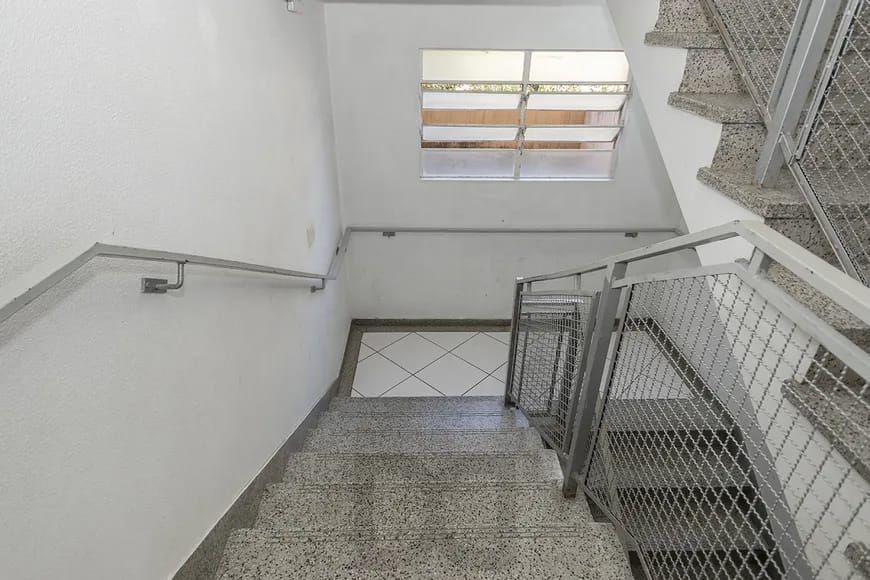 Apartamento de 2 quartos, no Bairro Tristeza, semi-mobiliado, com vaga escriturada. — foto 15