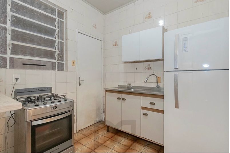 Apartamento de 2 dormitórios, 1 banheiro, no Bairro Rio Branco. — foto 3