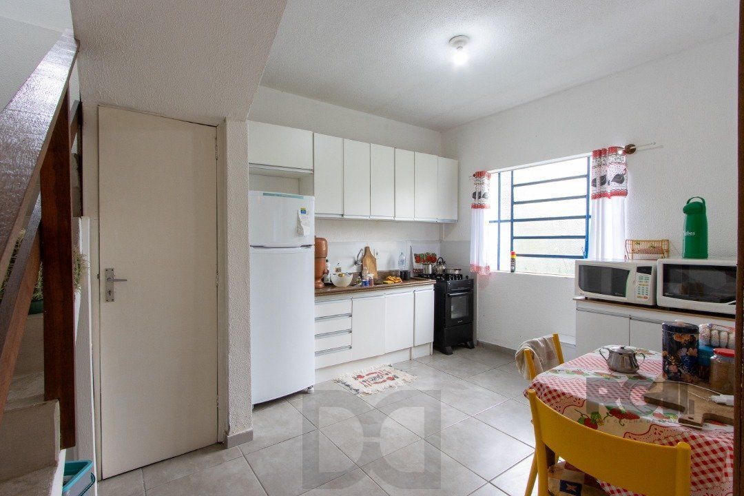 Casa térrea, 3 quartos, edícula, com 2 suites, pátio - Bairro Guarujá — foto 42