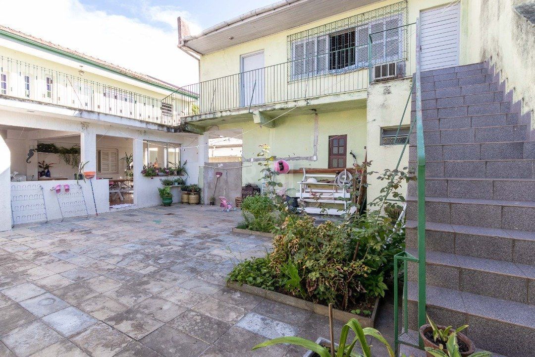 Casa para Venda - 280m², 3 dormitórios, sendo 1 suites, 2 vagas - Nonoai — foto 20