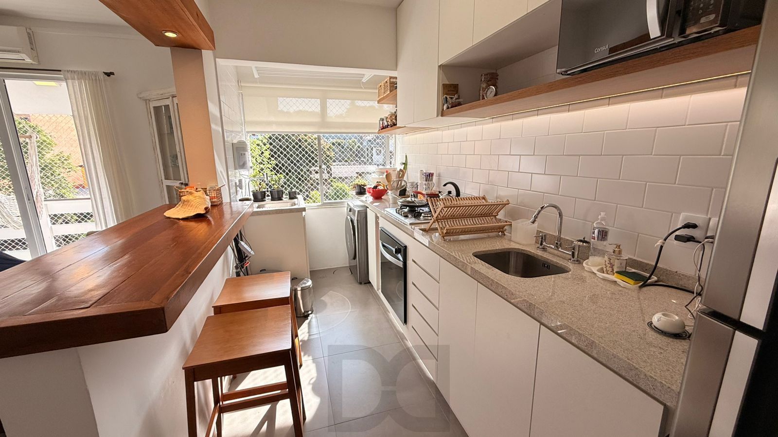 Apartamento reformando, 1 quarto, vaga coberta escriturada - Bairro Camaquã — foto 4