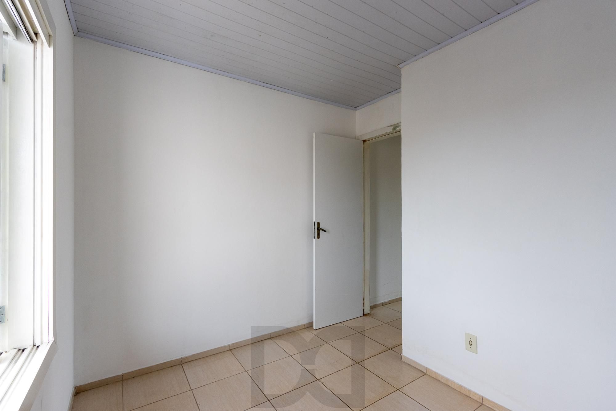 Casa (sobrado), 2 dormitórios, pátio - Bairro Hípica — foto 23