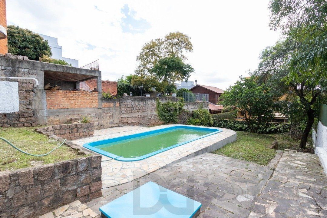 Casa para Venda - 454.7m², 5 dormitórios, sendo 1 suites, 8 vagas - Teresópolis — foto 54