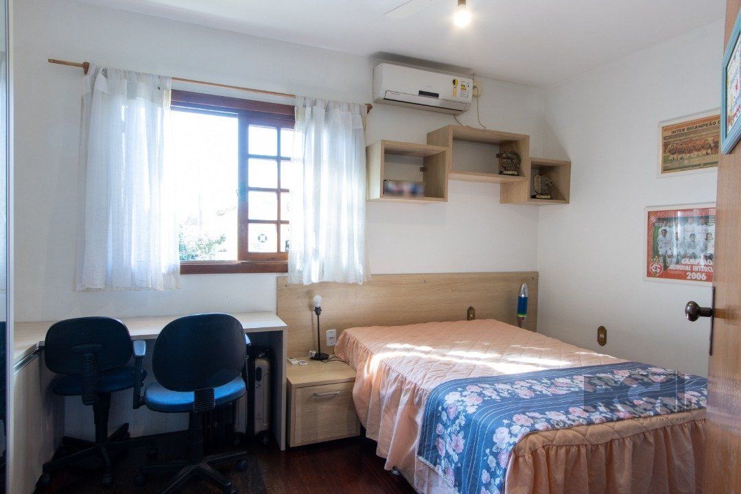 Casa de alvenaria, 3 quartos, 1 suíte, 4 banheiros e 5 vagas de garagem. — foto 32