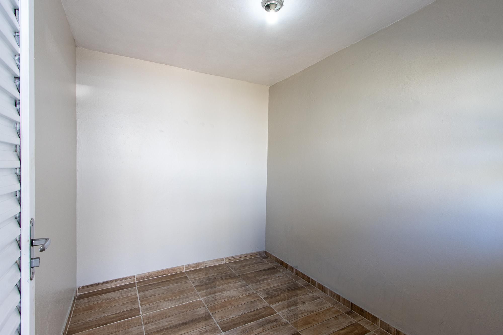 Casa de alvenaria, com 3 quartos, 1 suíte e 3 vagas de garagem. — foto 24