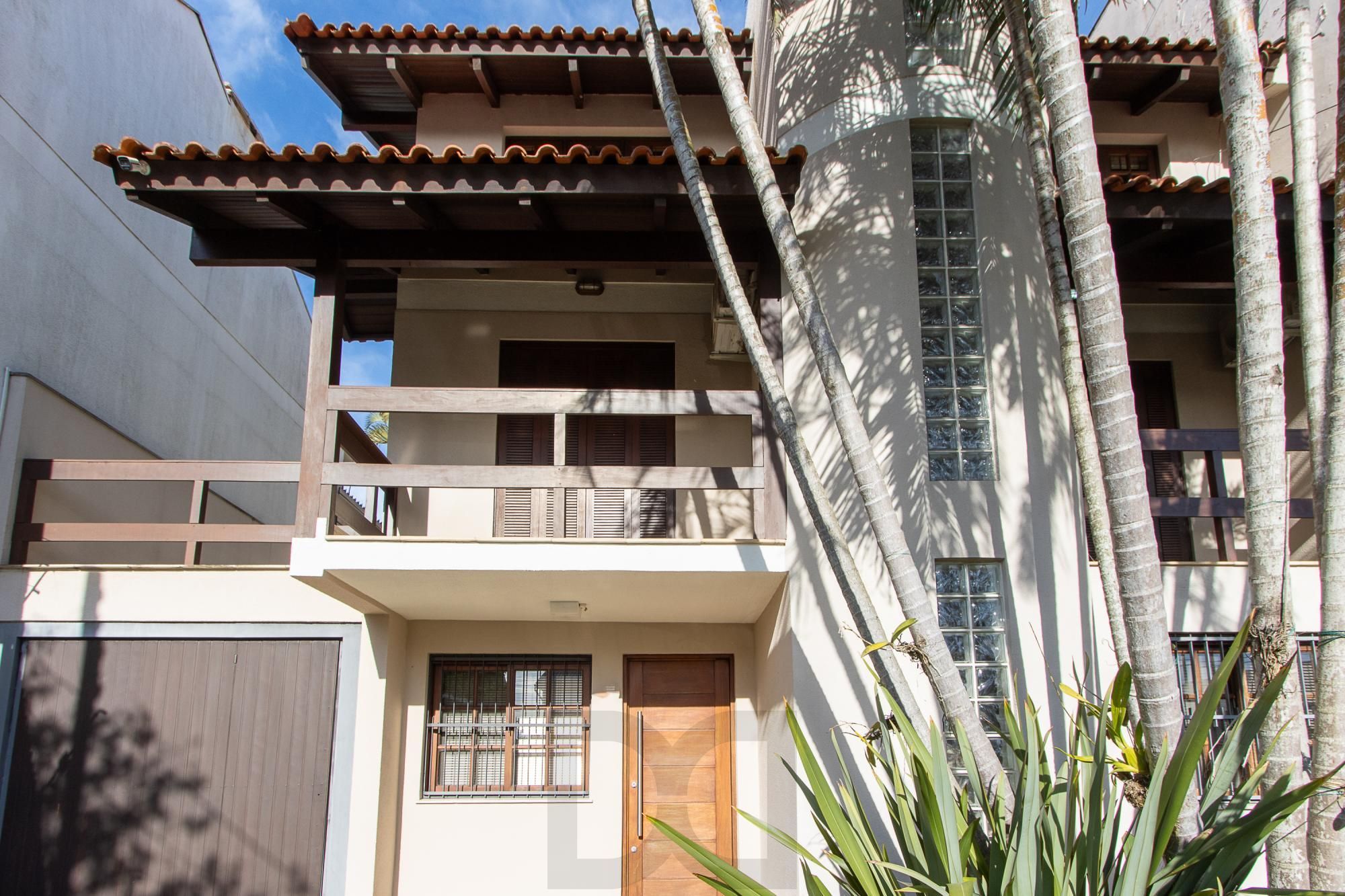 Excelente casa de 3 dormitórios, 1 suíte, pátio, piscina e vaga para 2 carros cobertas. — foto 3