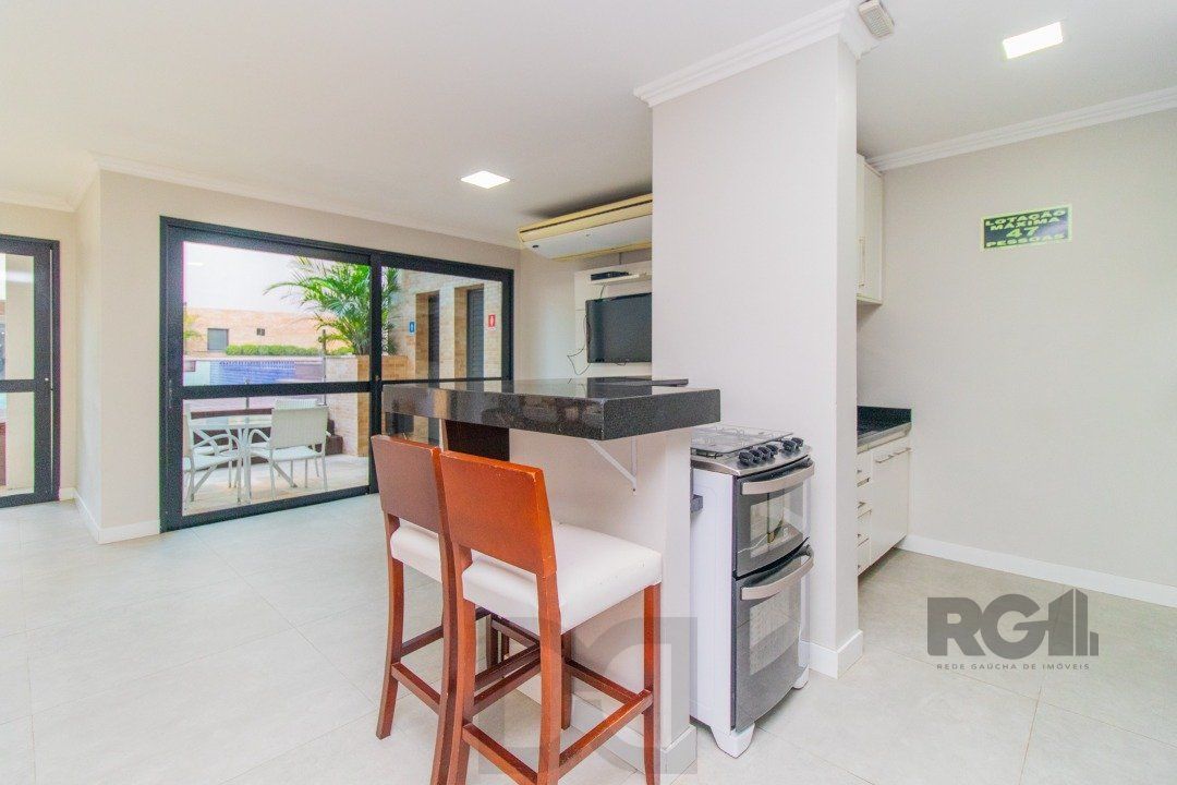 Cobertura Horizontal, 3 quartos, 1 suite, piscina, condominio com infra, 2 vagas - Bairro Tristeza — foto 48
