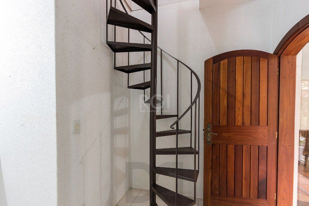 Casa para Venda - 430m², 4 dormitórios, sendo 1 suites, 5 vagas - Cristal — foto 28