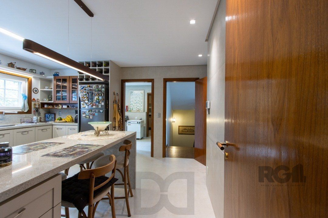 Sobrado com vista para Rio, 3 quartos, 2 suites, pátio, piscina, vaga para 4 carros - Bairro Vila Assunção — foto 36