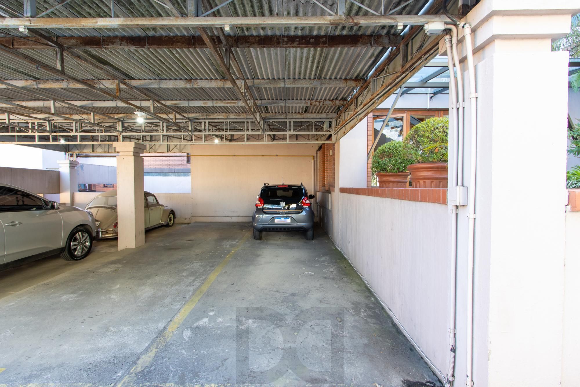 Apartamento de 4 dormitórios, 1 suíte e 2 vagas escrituradas - Bairro Ipanema. — foto 41
