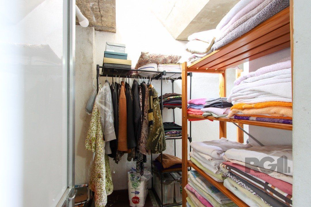 Casa para Venda - 393m², 4 dormitórios, sendo 2 suites, 4 vagas - Ipanema — foto 32