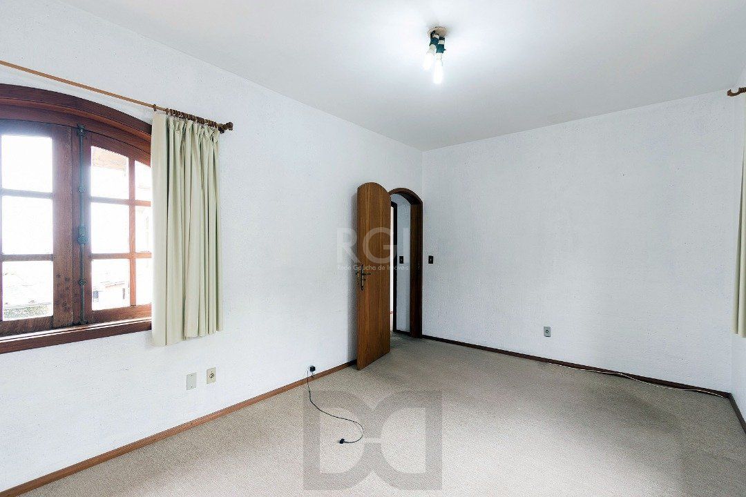 Casa para Venda - 430m², 4 dormitórios, sendo 1 suites, 5 vagas - Cristal — foto 44