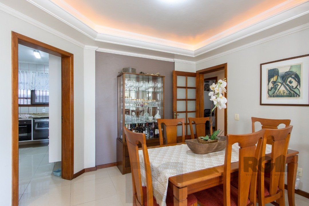 Apartamento Garden de 3 dormitórios, 1 suite e 1 vaga coberta no bairro Cristal. — foto 12