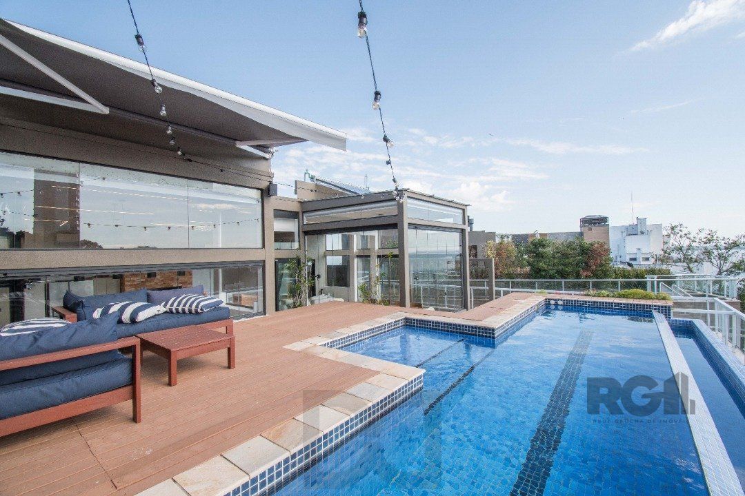 Cobertura de alto padrão, construtora Clave, vista perene para o Rio, 3 suítes, piscina, 3 vagas cobertas. — foto 18