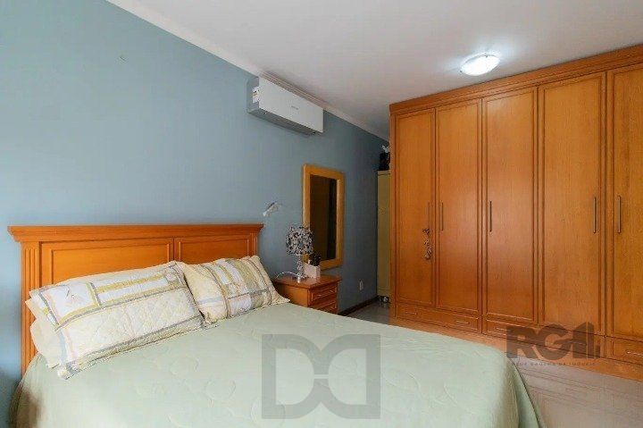 Casa em condomínio na zona sul, 3 quartos, suíte, lareira, churrasqueira, 2 vagas de garagem coberta. — foto 15