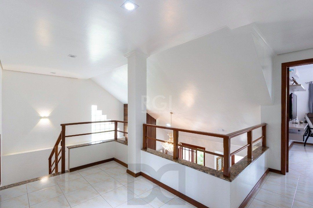 Casa para Venda - 293.76m², 3 dormitórios, sendo 1 suites, 6 vagas - Guarujá — foto 30