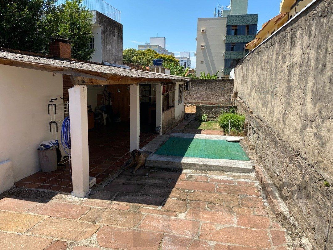 CASA COM EXTENSO PÁTIO NO CAMAQUÃ — foto 24