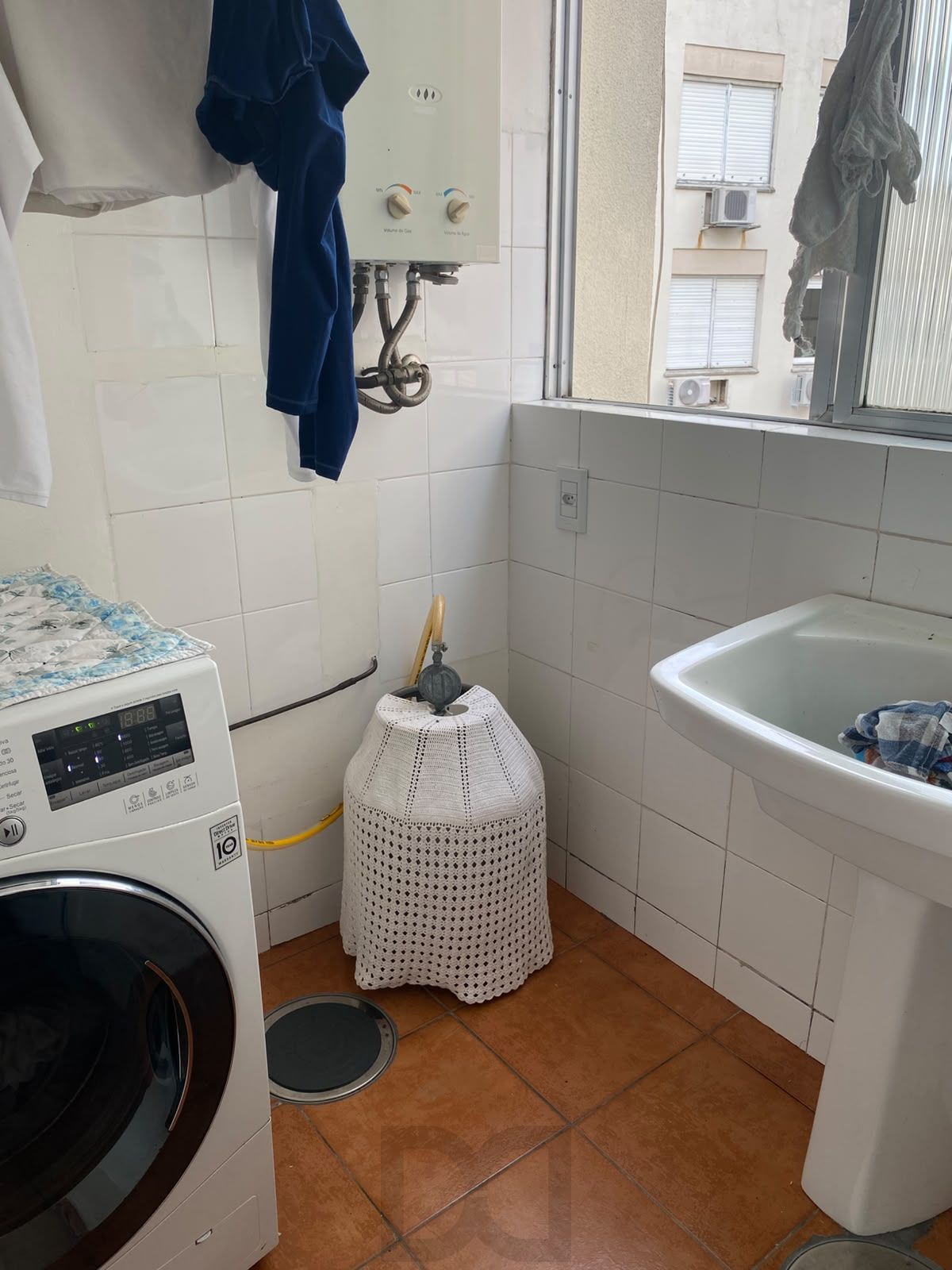 Apartamento de 2 quartos, 2 banheiros e 1 vaga no bairro Rio Branco. — foto 18