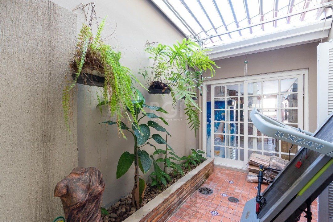 Casa Condominio para Venda - 300m², 4 dormitórios, sendo 2 suites, 2 vagas - Ipanema — foto 14