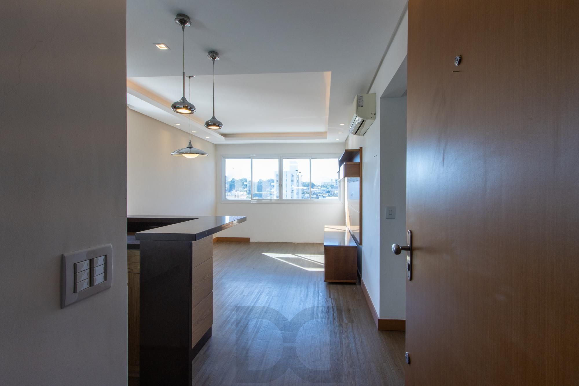 Apartamento com 2 dormitórios, sendo 1 suíte, e sala ampla com ambientes integrados - Condomínio Residencial Sucre — foto 1