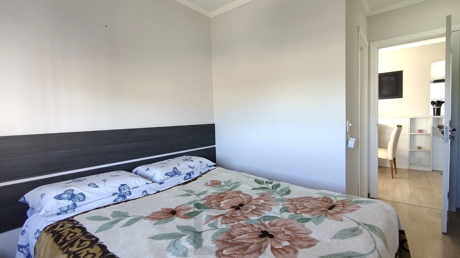 Apartamento de 2 dormitórios, 1 vaga, no bairro São José. — foto 15