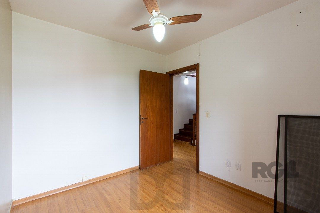 Casa de alvenaria, 3 dormitórios, 1 suíte e pátio com piscina, bairro Espírito Santo. — foto 35