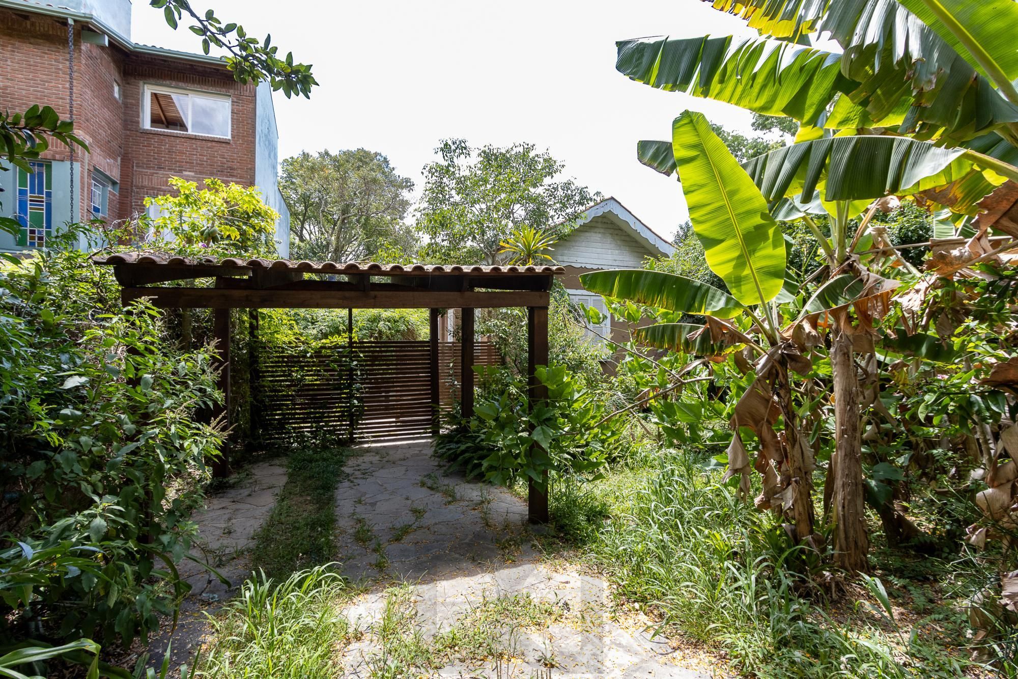 Bela casa térrea, 2 dormitórios e 1 suite - Parte alta do Bairro Espirito Santos — foto 11