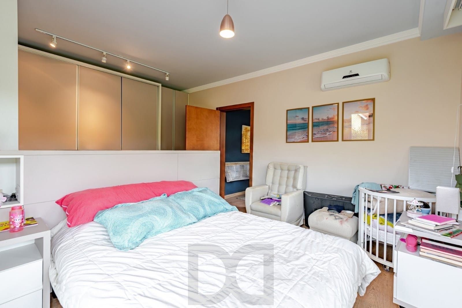 Excelente casa de 3 quartos, 1 suíte e 2 vagas no bairro Ipanema! — foto 12