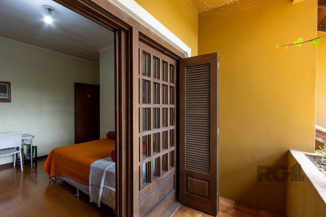 Casa para Venda - 300m², 3 dormitórios, sendo 1 suites, 4 vagas - Nonoai — foto 53