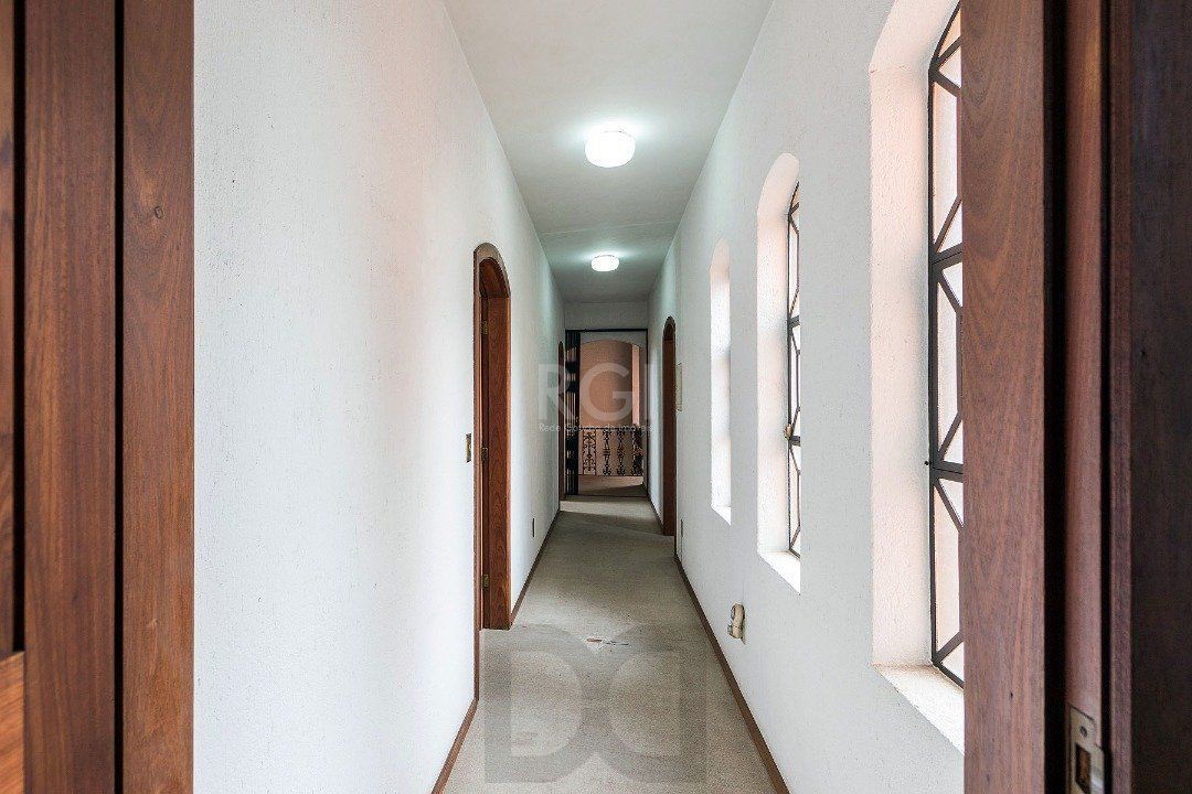 Casa para Venda - 430m², 4 dormitórios, sendo 1 suites, 5 vagas - Cristal — foto 29
